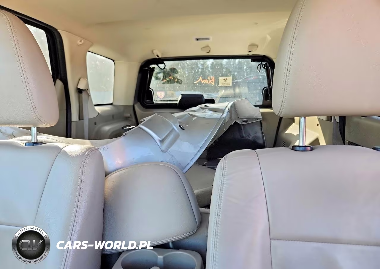 2010 Ford Escape Hybrid VIN:1FMCU5K39AKB92915 - 10