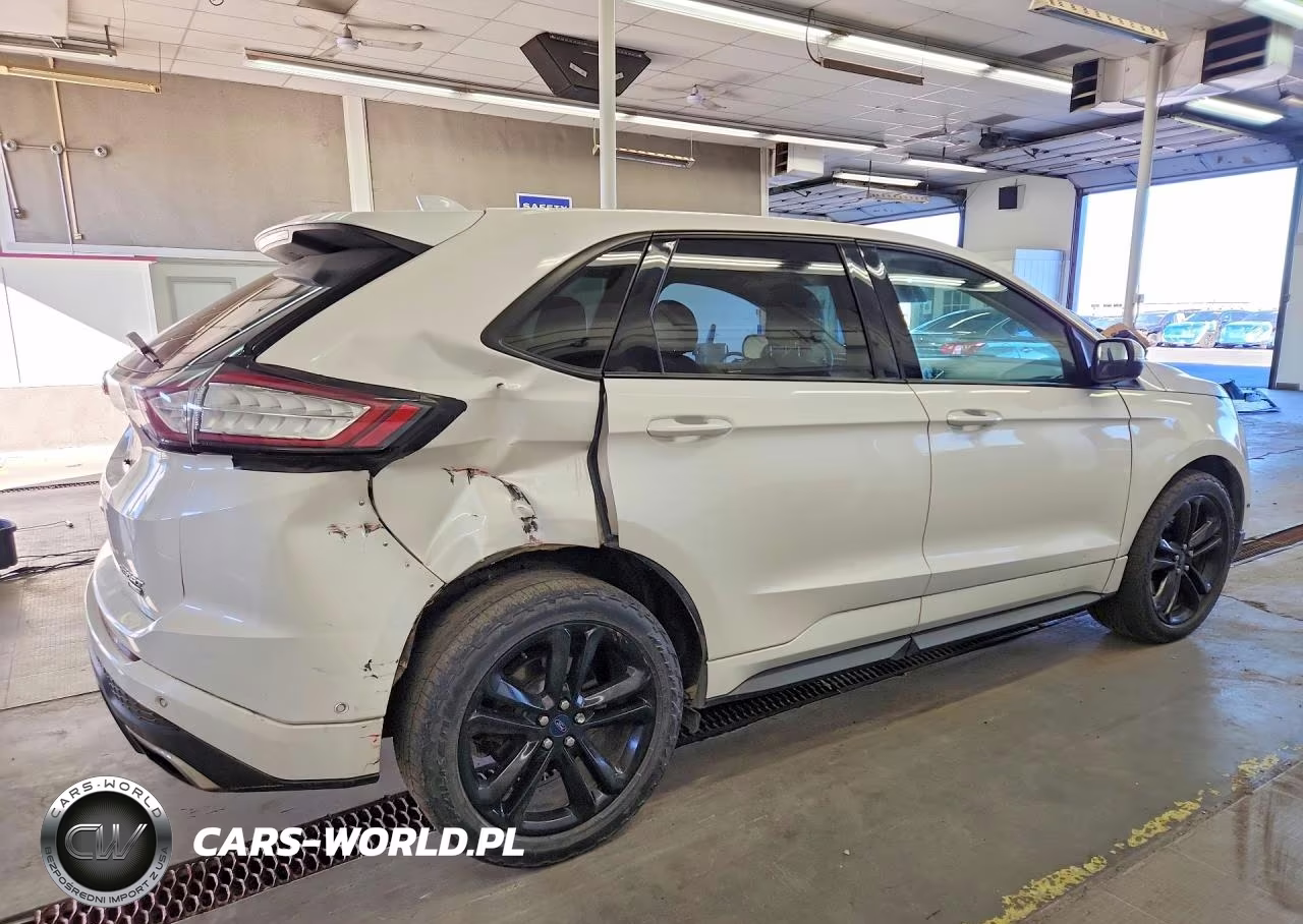 2016 Ford Edge Sport VIN:2FMPK4AP2GBB08247 - 3