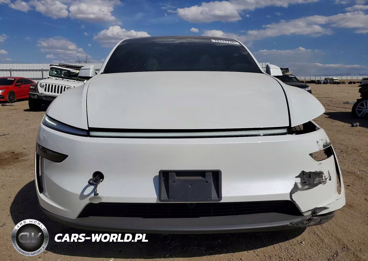 2026 Tesla Model Y VIN:7SAYGDEE6TF577604 - 5