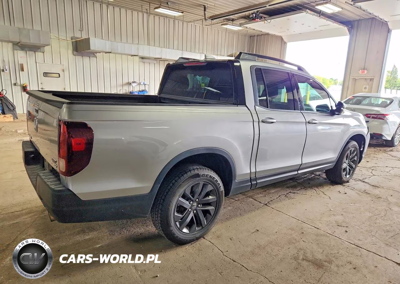 2021 Honda Ridgeline Sport VIN:5FPYK3F15MB024131 - 3