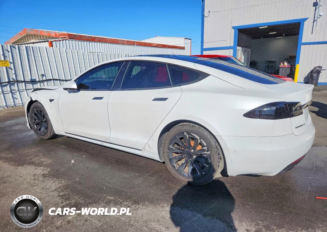2017 Tesla Model S VIN:5YJSA1E16HF211424 - 2