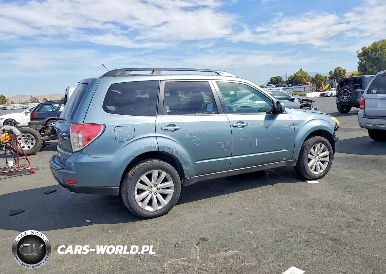 2012 Subaru Forester Limited VIN:JF2SHAEC8CH400051 - 3