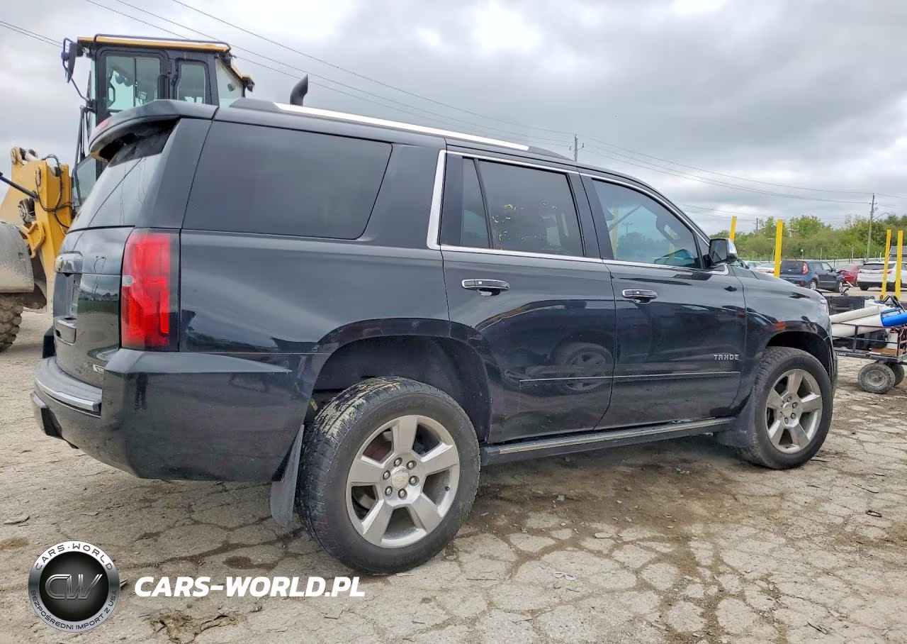2017 Chevrolet Tahoe K1500 Premier VIN:1GNSKCKC4HR230456 - 3