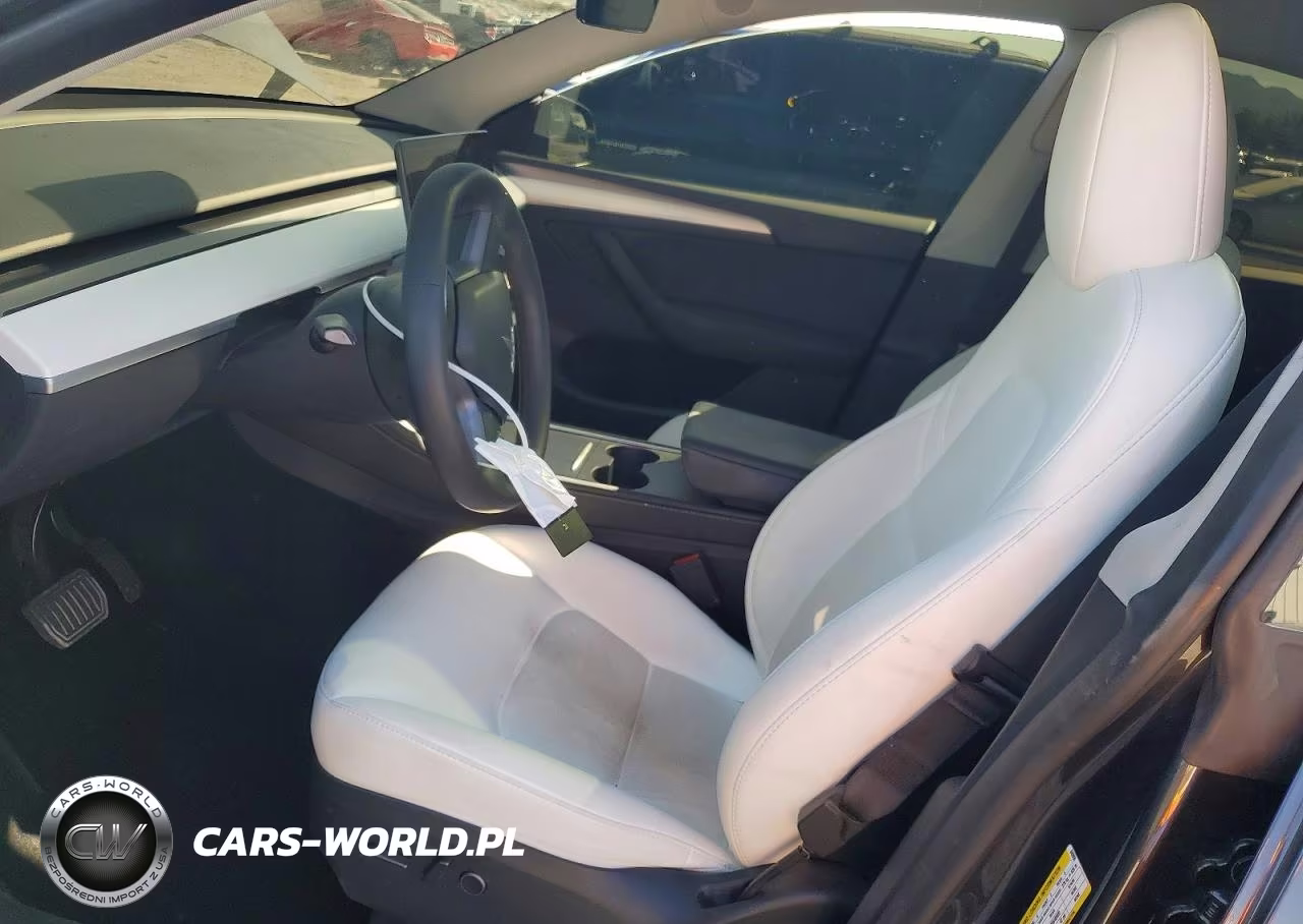2024 Tesla Model Y VIN:7SAYGDED7RF043950 - 7
