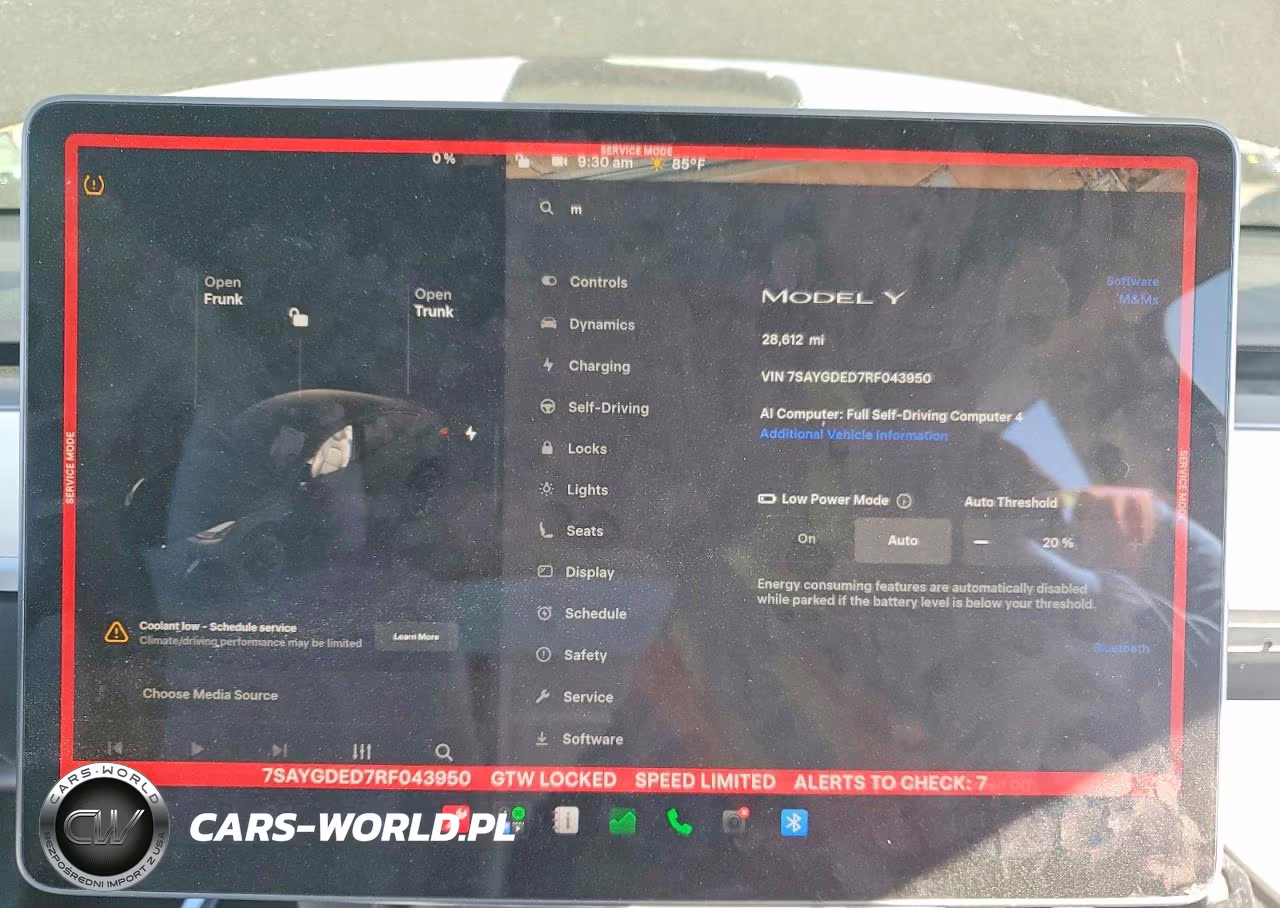 2024 Tesla Model Y VIN:7SAYGDED7RF043950 - 9