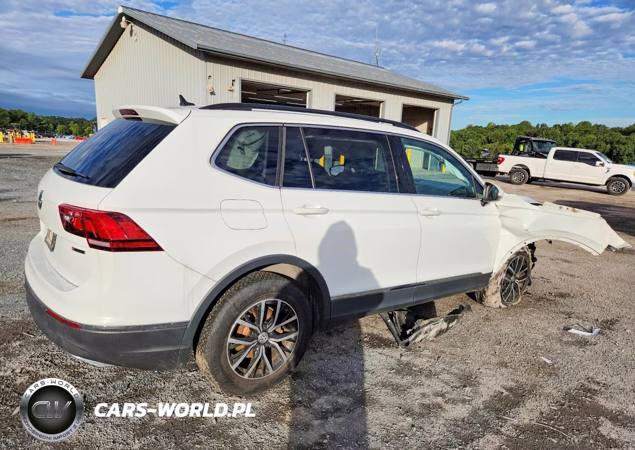 2021 Volkswagen Tiguan Se VIN:3VV2B7AX8MM146237 - 3