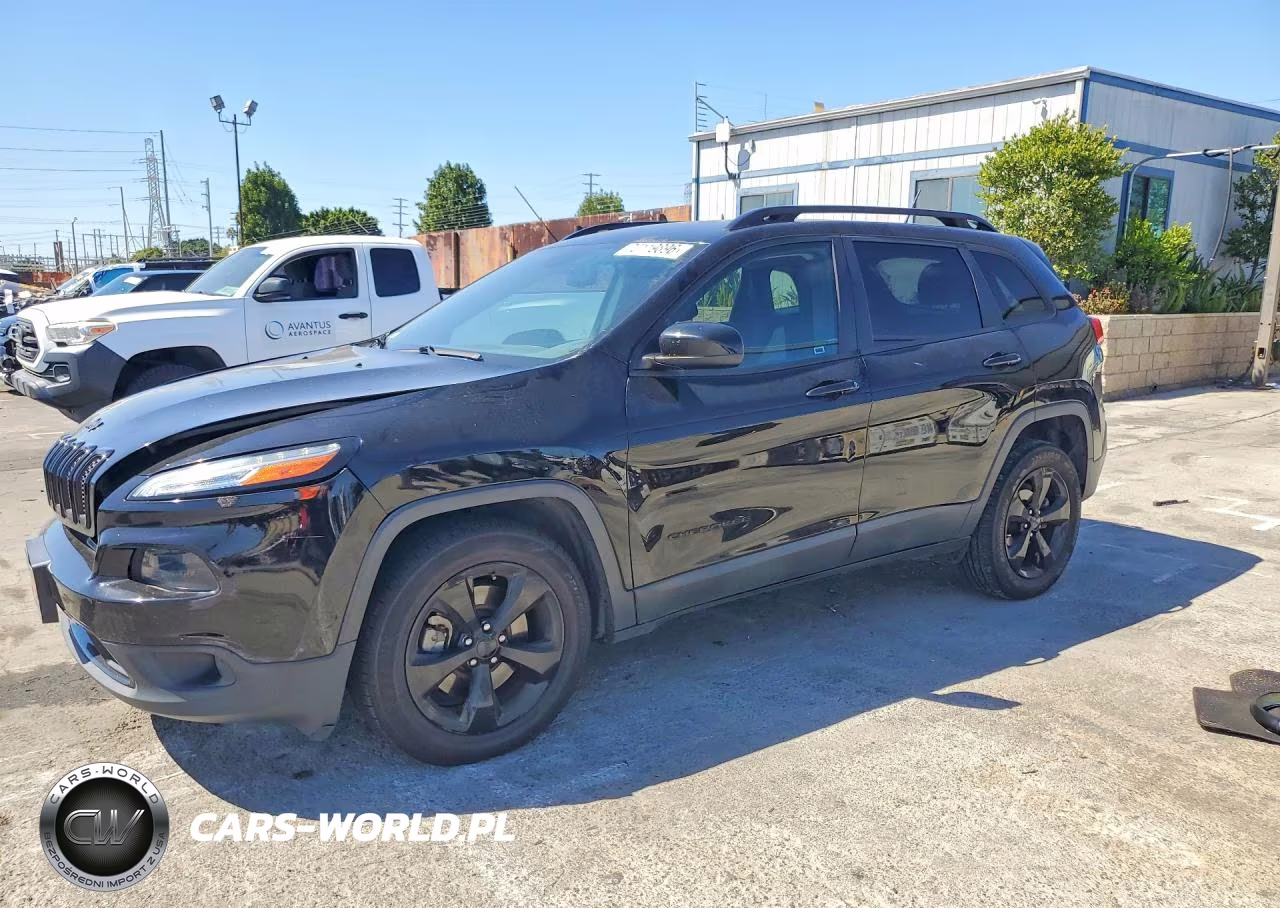 2018 Jeep Cherokee Latitude VIN:1C4PJLCB9JD545201 - 1