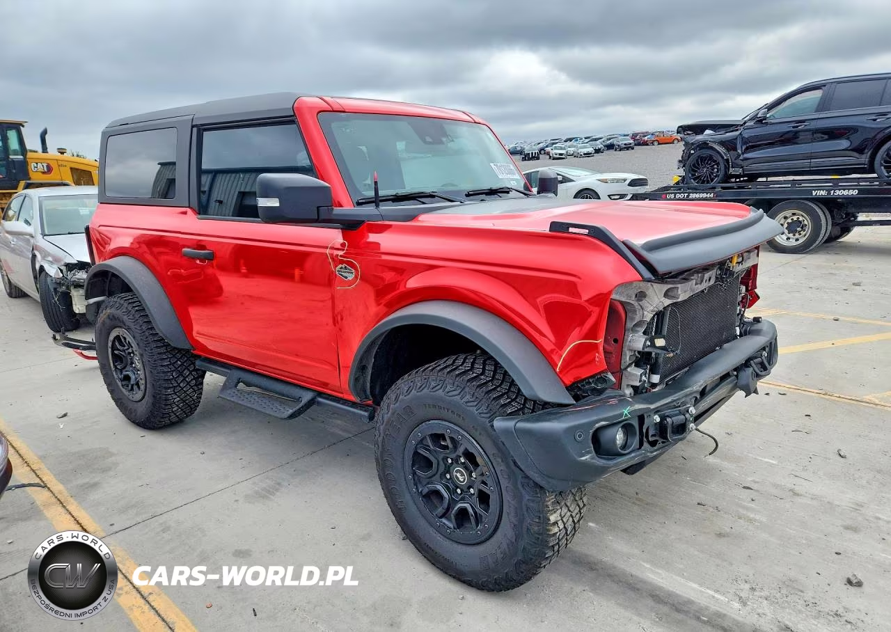 2023 Ford Bronco Base VIN:1FMDE5CPXPLB68368 - 4