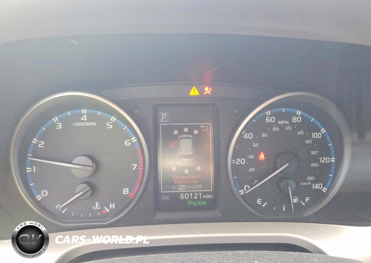 2018 Toyota Rav4 Xle VIN:JTMWFREV0JJ752097 - 9