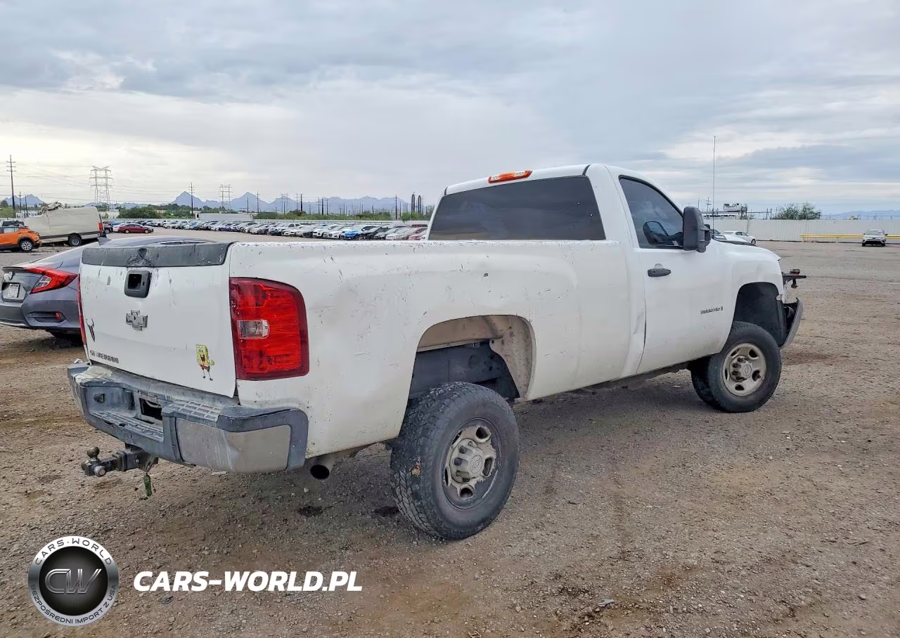 2008 Chevrolet Silverado C2500 Heavy Duty VIN:1GBHC24K58E190978 - 3