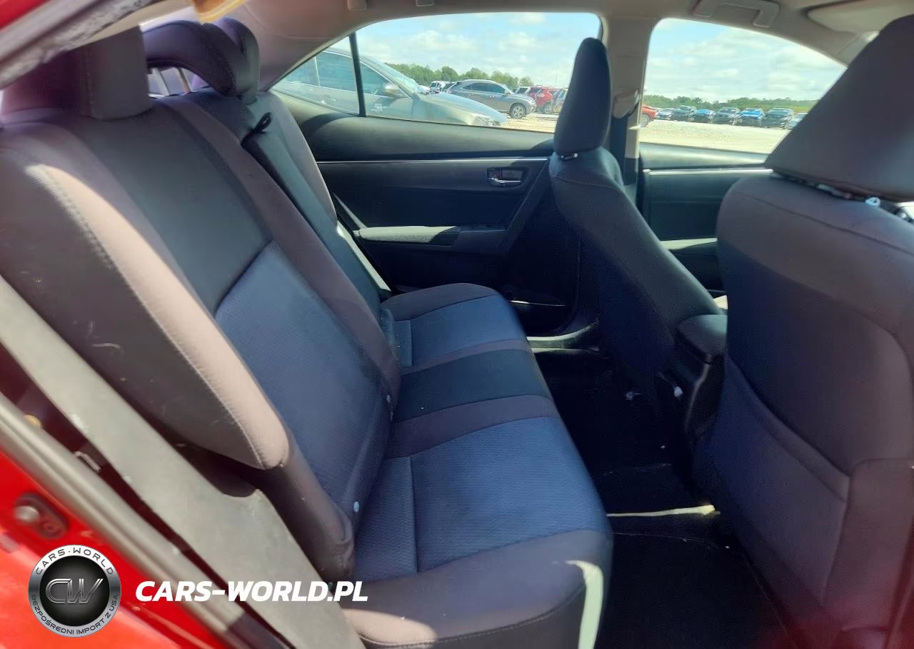 2017 Toyota Corolla Le VIN:5YFBURHE4HP629747 - 10