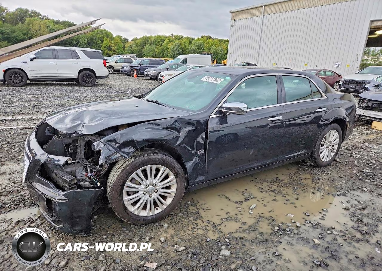 2014 Chrysler 300C VIN:2C3CCAKT2EH183880 - 1
