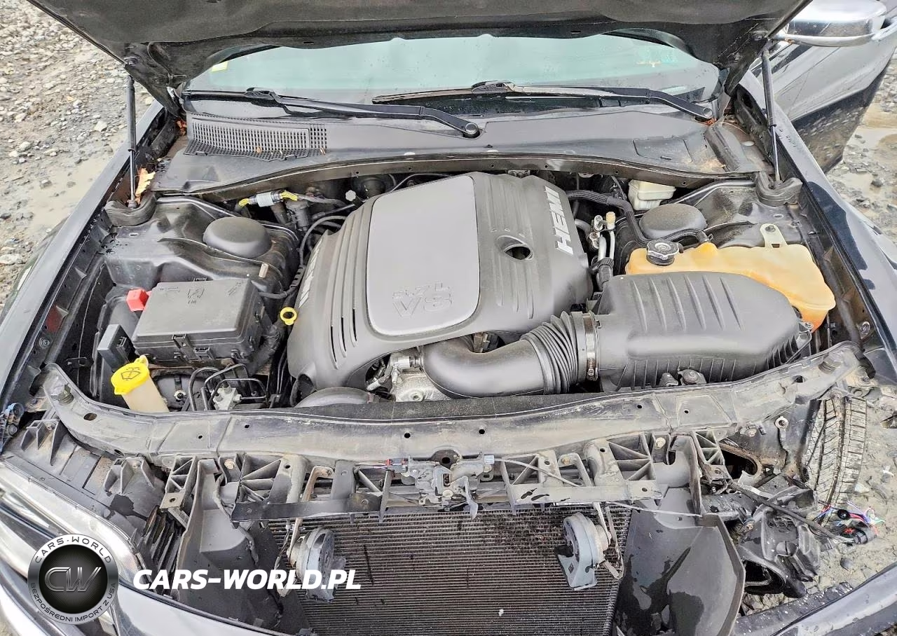 2014 Chrysler 300C VIN:2C3CCAKT2EH183880 - 11