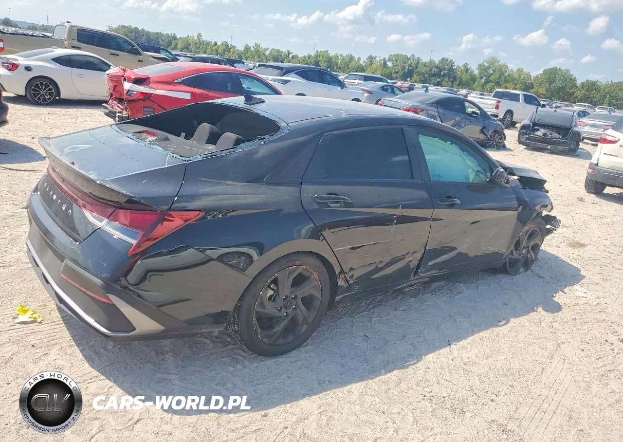 2026 Hyundai Elantra Sel Sport VIN:KMHLM4DG7TU160613 - 3