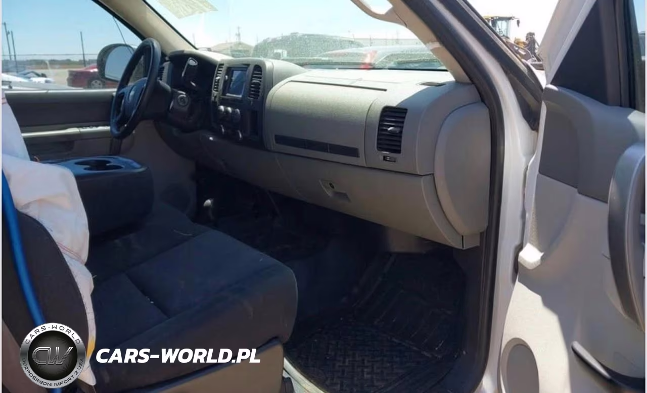 2011 Chevrolet Silverado 1500 Work Truck VIN:1GCRKPE39BZ403650 - 5