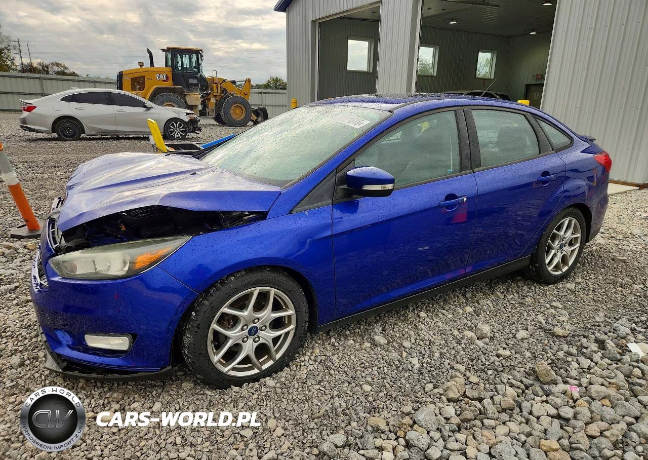 2015 Ford Focus Se VIN:1FADP3F27FL213046 - 1