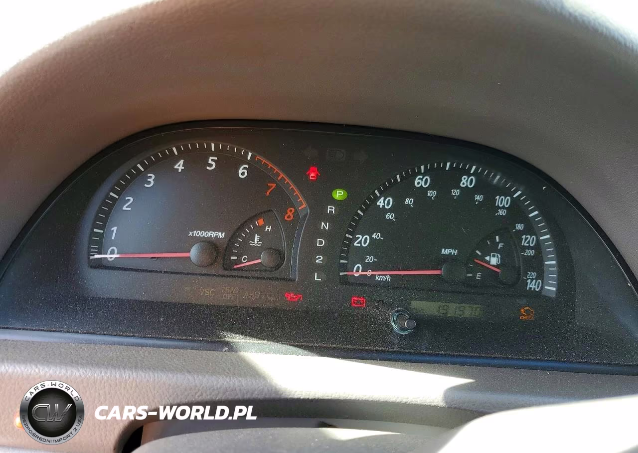 2003 Toyota Camry Le VIN:JTDBE32K130170897 - 9