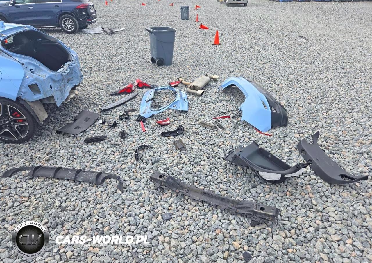 2021 Hyundai Veloster N Base VIN:KMHT36AH1MU009621 - 12