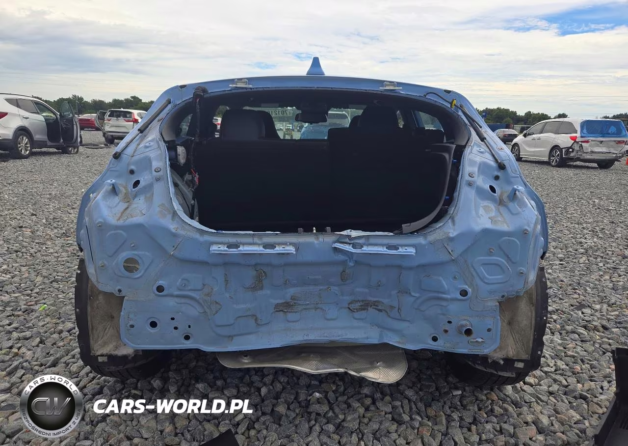 2021 Hyundai Veloster N Base VIN:KMHT36AH1MU009621 - 6