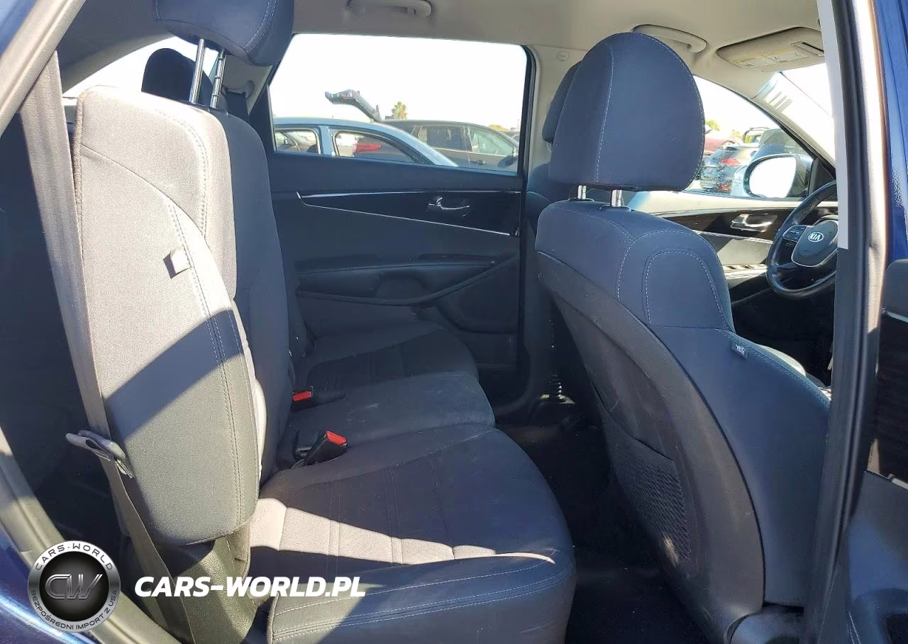2019 Kia Sorento Lx VIN:5XYPG4A38KG438594 - 11