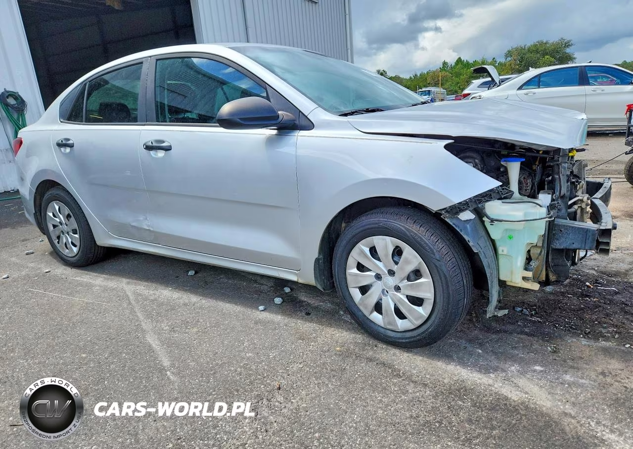 2018 Kia Rio Lx VIN:3KPA24ABXJE054811 - 4
