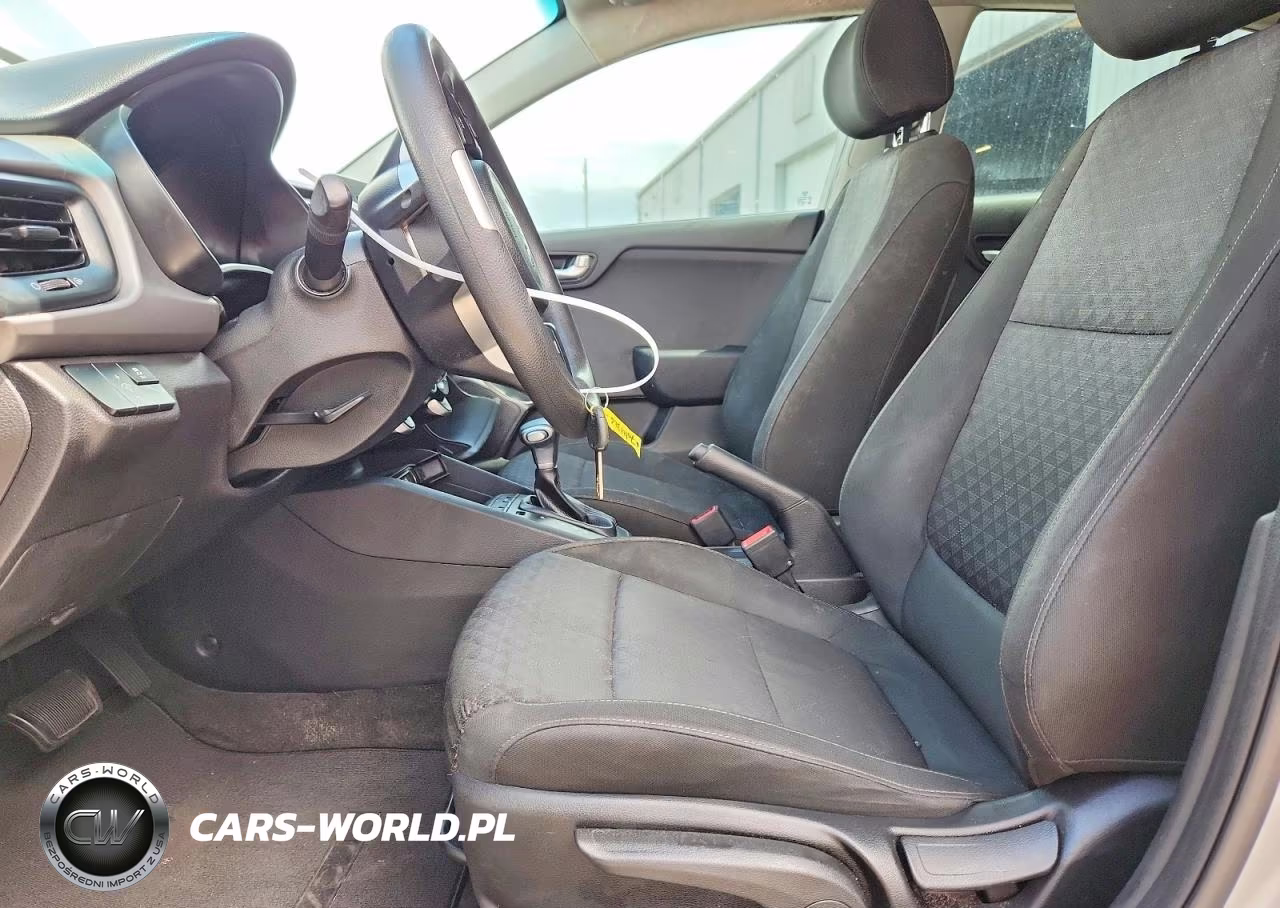 2018 Kia Rio Lx VIN:3KPA24ABXJE054811 - 7