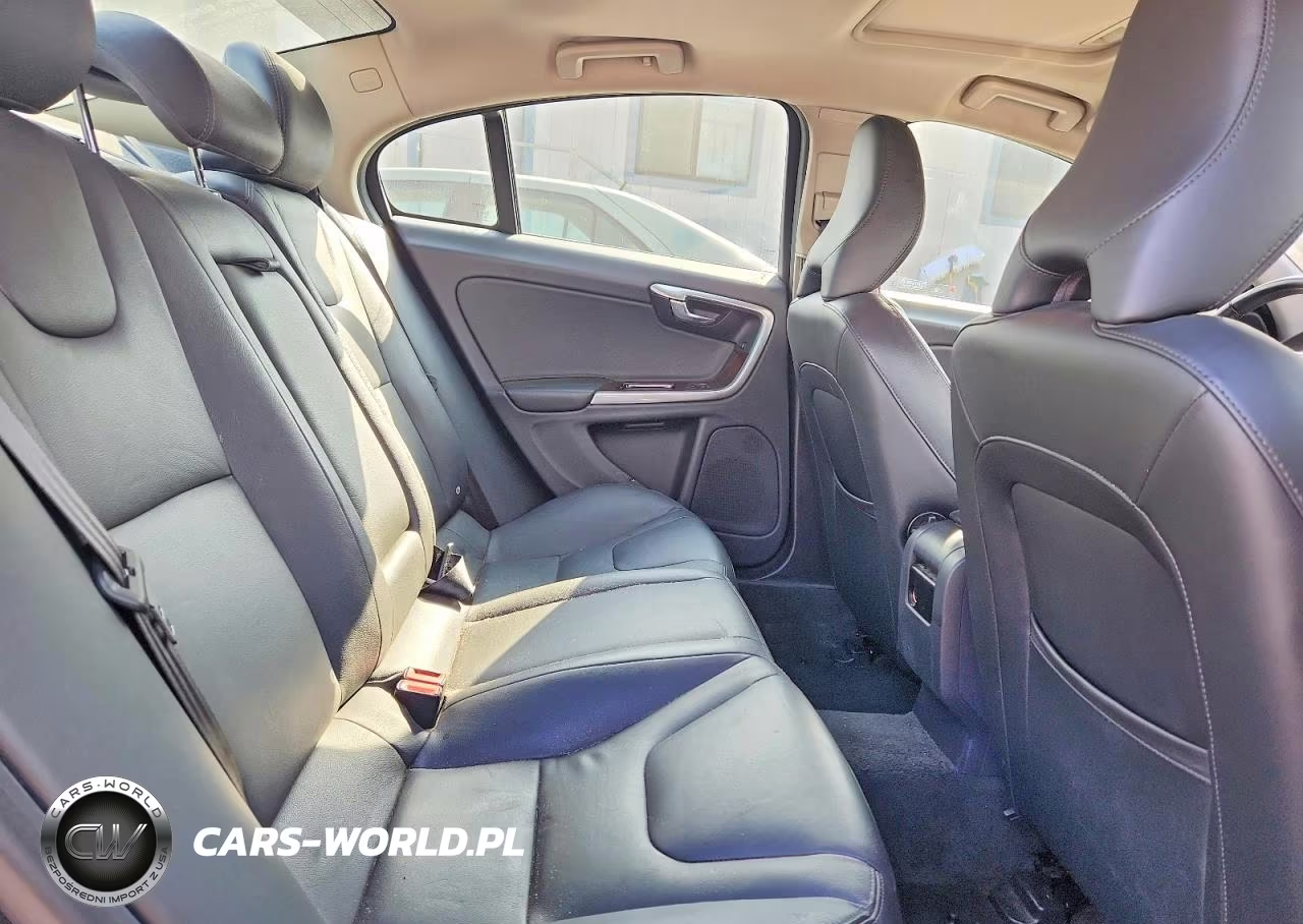 2015 Volvo S60 Platinum VIN:YV126MFD0F2316708 - 10