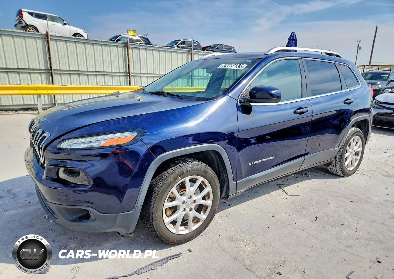 2016 Jeep Cherokee Latitude VIN:1C4PJLCB7GW257447 - 1