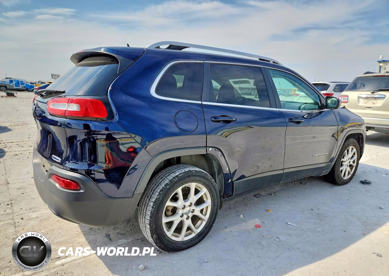 2016 Jeep Cherokee Latitude VIN:1C4PJLCB7GW257447 - 3