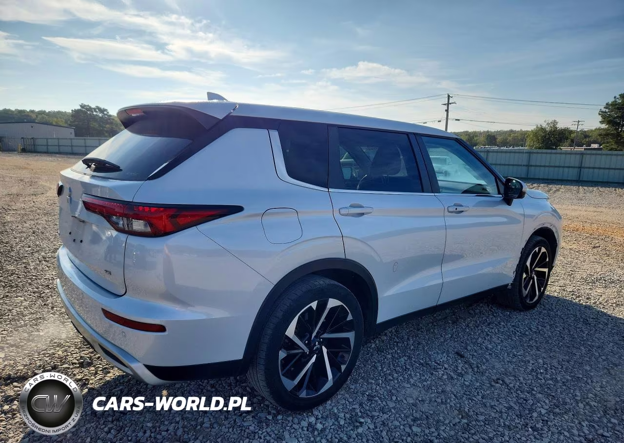 2022 Mitsubishi Outlander VIN:JA4J4UA81NZ021781 - 3