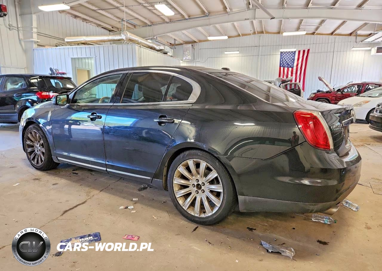 LINCOLN MKS VIN:1LNHL9ER3AG602871 - 2