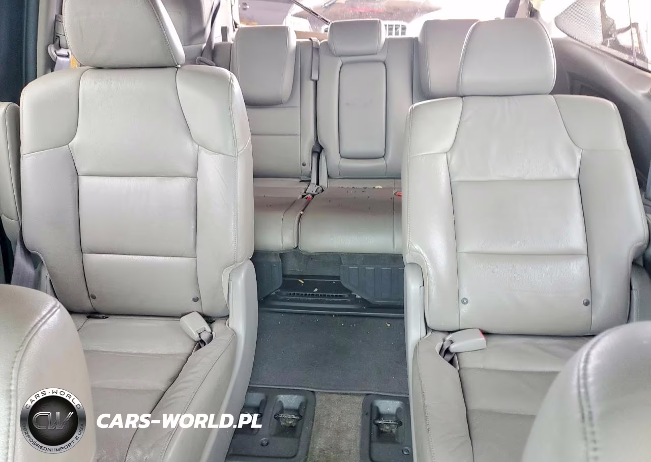 2011 Honda Odyssey Touring VIN:5FNRL5H92BB065273 - 10