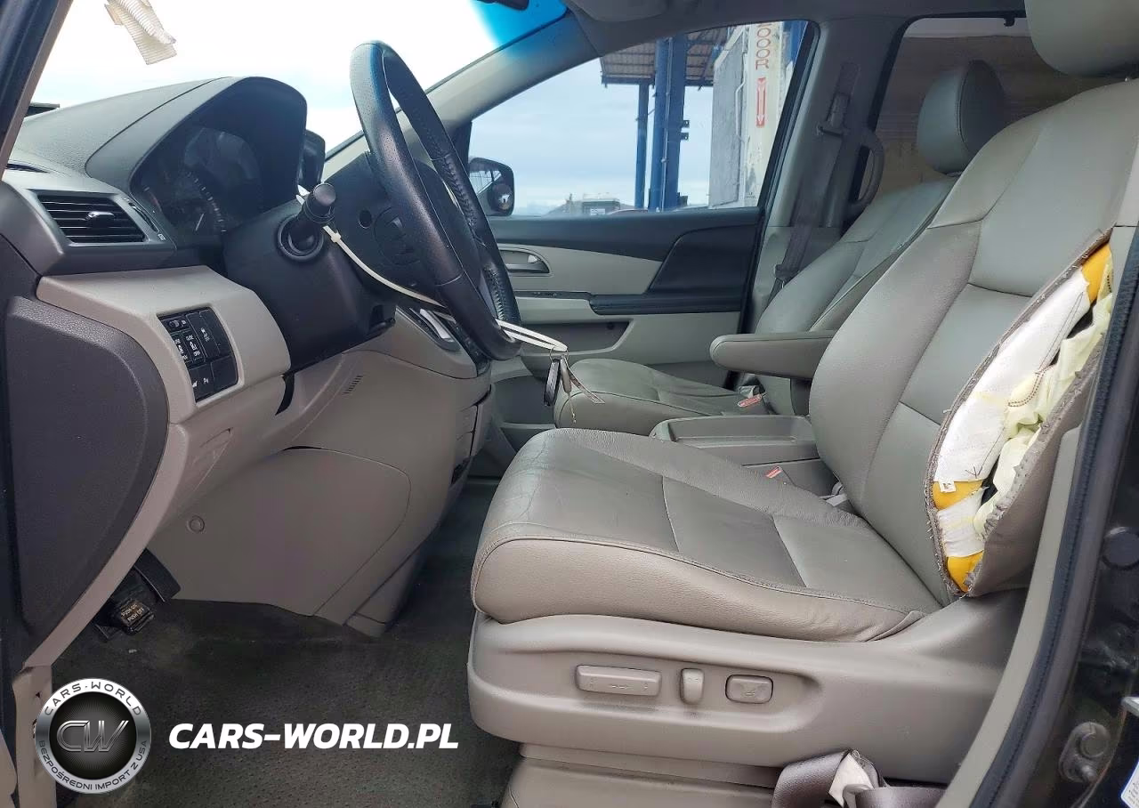 2011 Honda Odyssey Touring VIN:5FNRL5H92BB065273 - 7