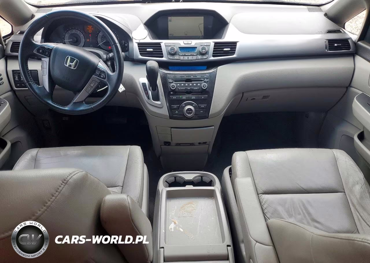 2011 Honda Odyssey Touring VIN:5FNRL5H92BB065273 - 8