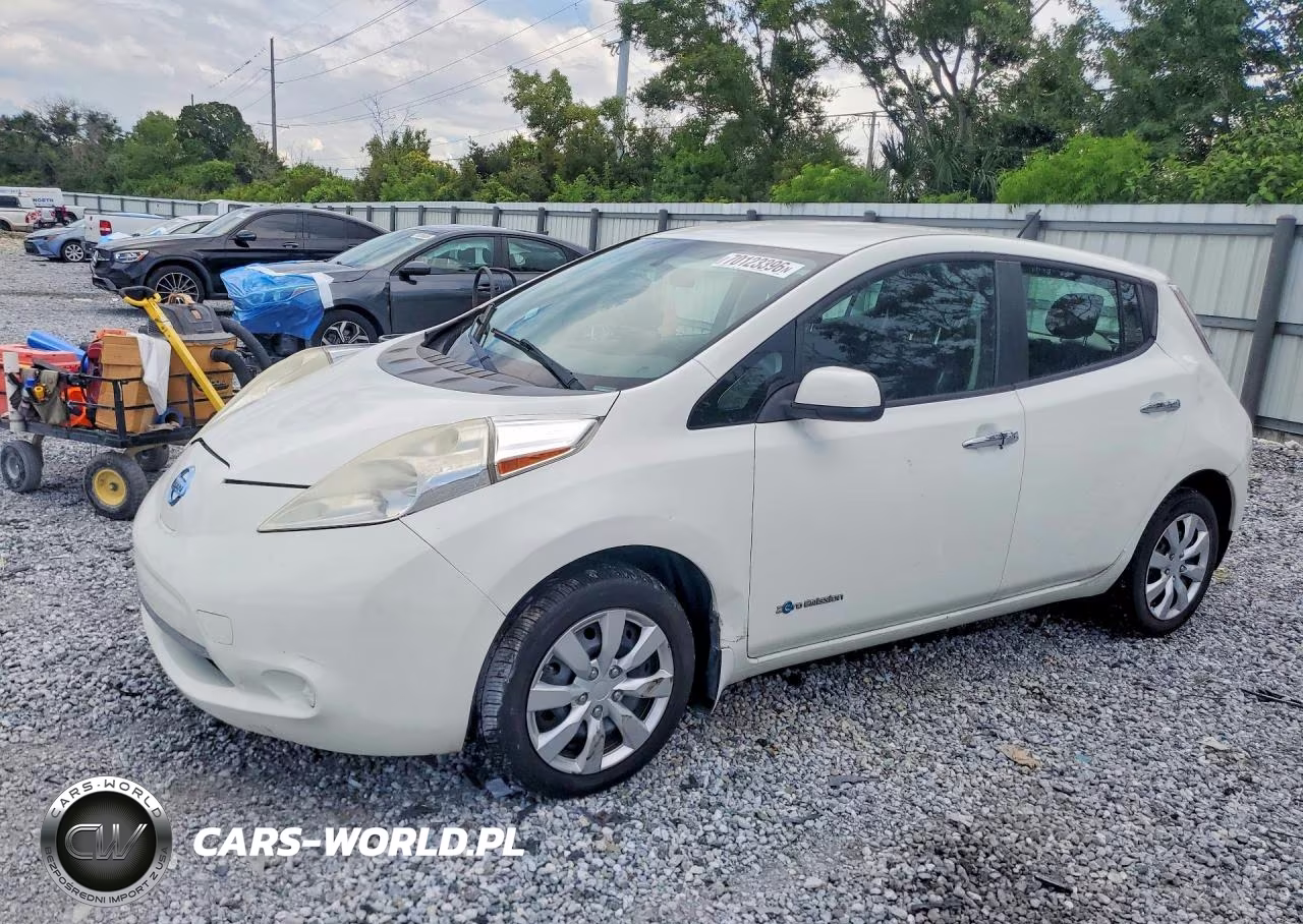 2015 Nissan Leaf S