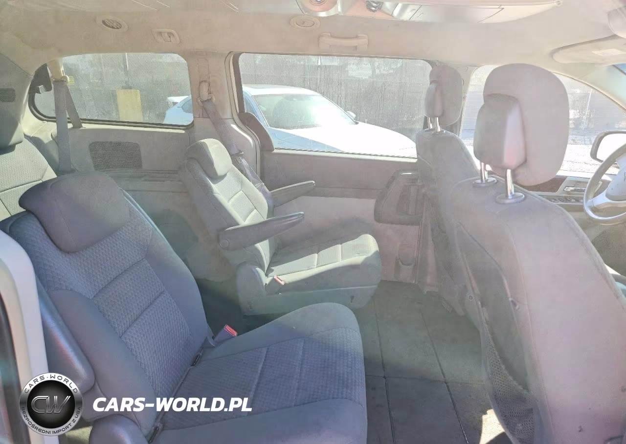 2010 Chrysler Town & Country Touring VIN:2A4RR5D11AR305036 - 11