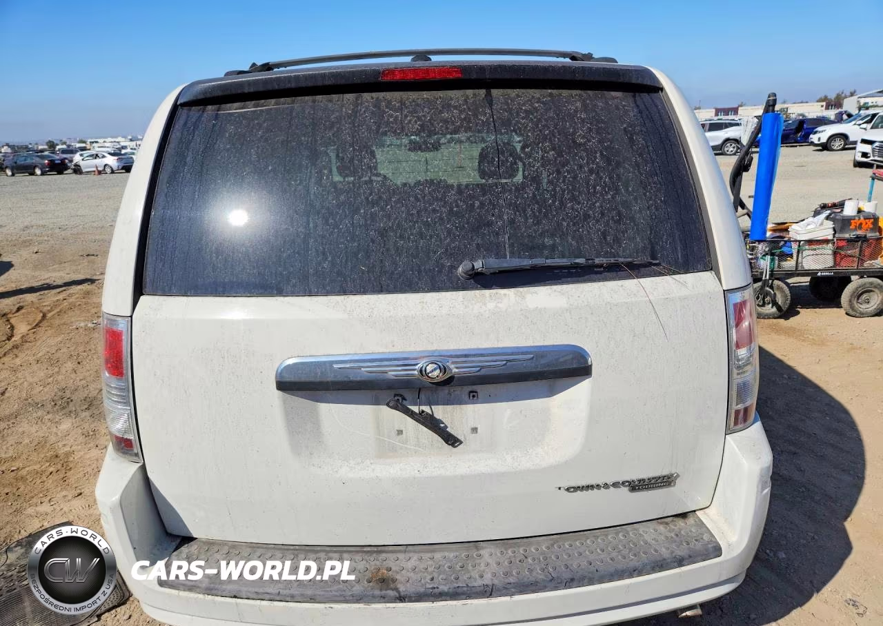2010 Chrysler Town & Country Touring VIN:2A4RR5D11AR305036 - 6
