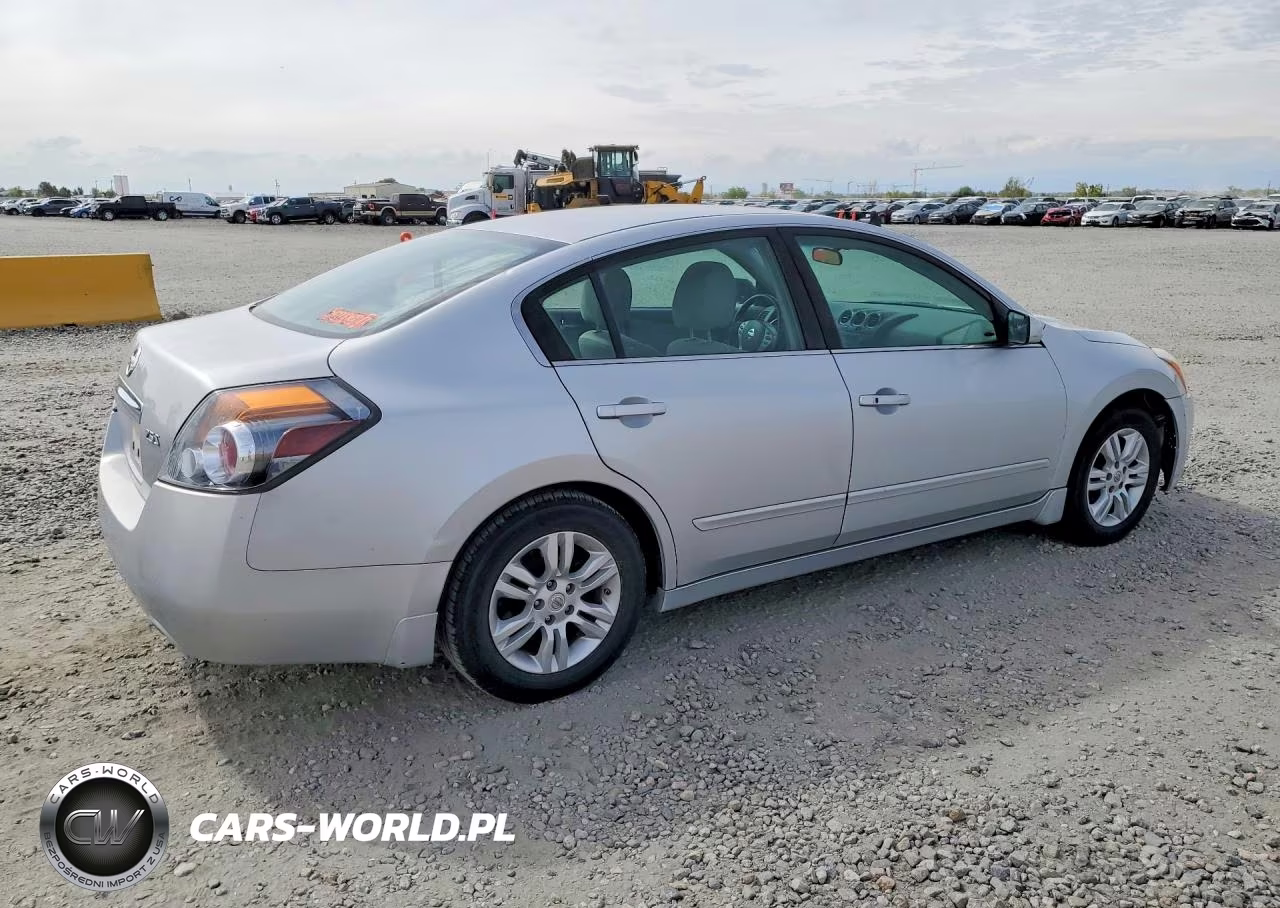 2010 Nissan Altima 2.5 VIN:1N4AL2AP8AN558790 - 3
