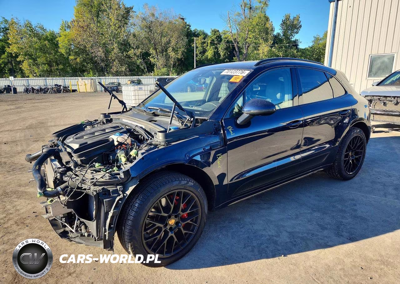 2018 Porsche Macan Gts VIN:WP1AG2A53JLB65674 - 1