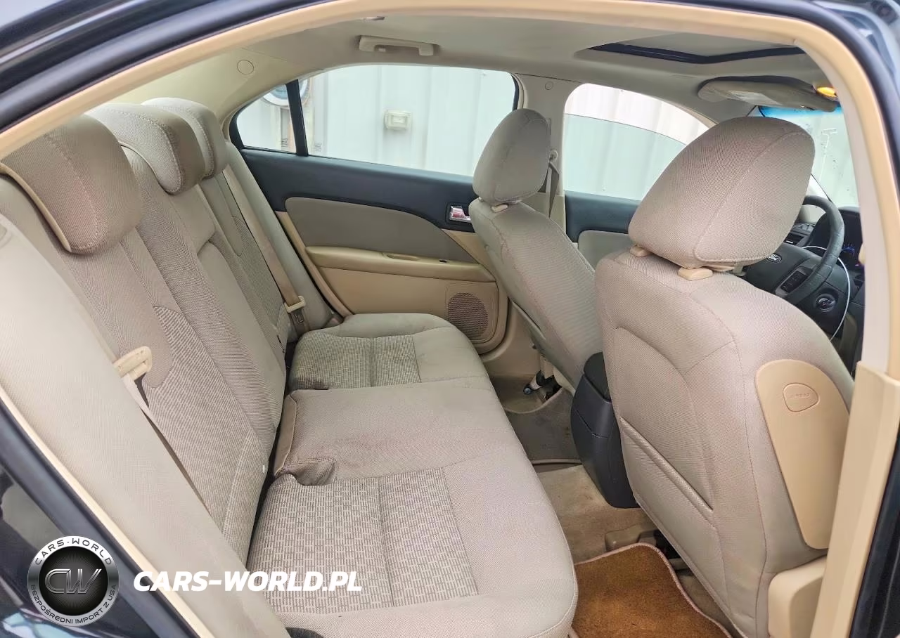 2010 Ford Fusion Se VIN:3FAHP0HA4AR365106 - 10