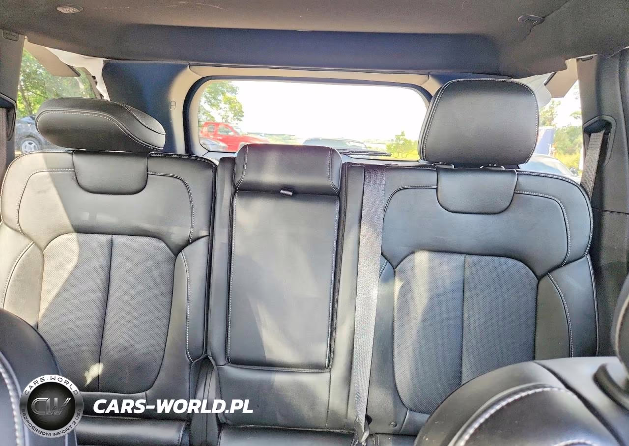 2023 Jeep Grand Cherokee Overland VIN:1C4RJHDG4PC595034 - 10