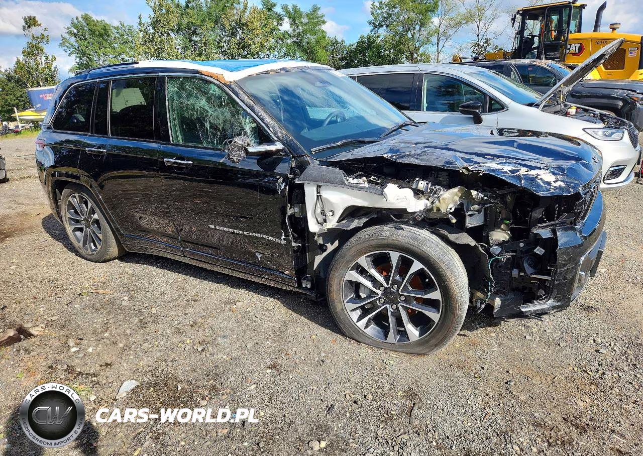2023 Jeep Grand Cherokee Overland VIN:1C4RJHDG4PC595034 - 4