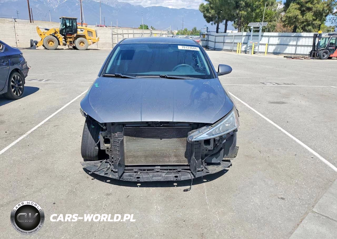 2019 Hyundai Elantra Se VIN:5NPD74LF7KH457494 - 5