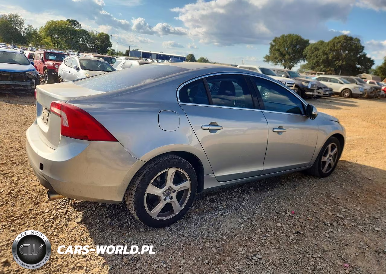 2013 Volvo S60 T5 VIN:YV1612FS3D2207417 - 3