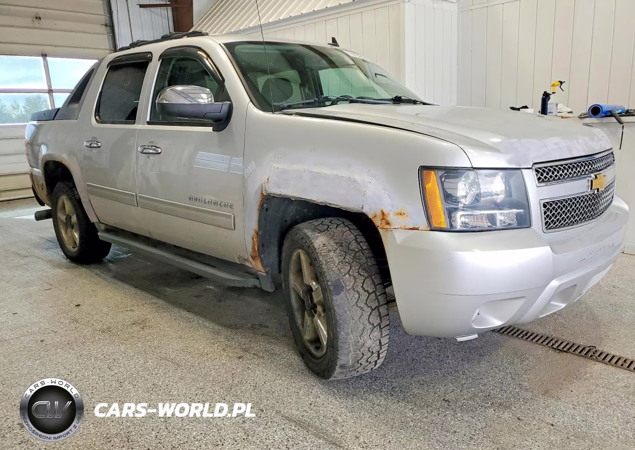 2012 Chevrolet Avalanche Ls VIN:3GNTKEE72CG190367 - 4