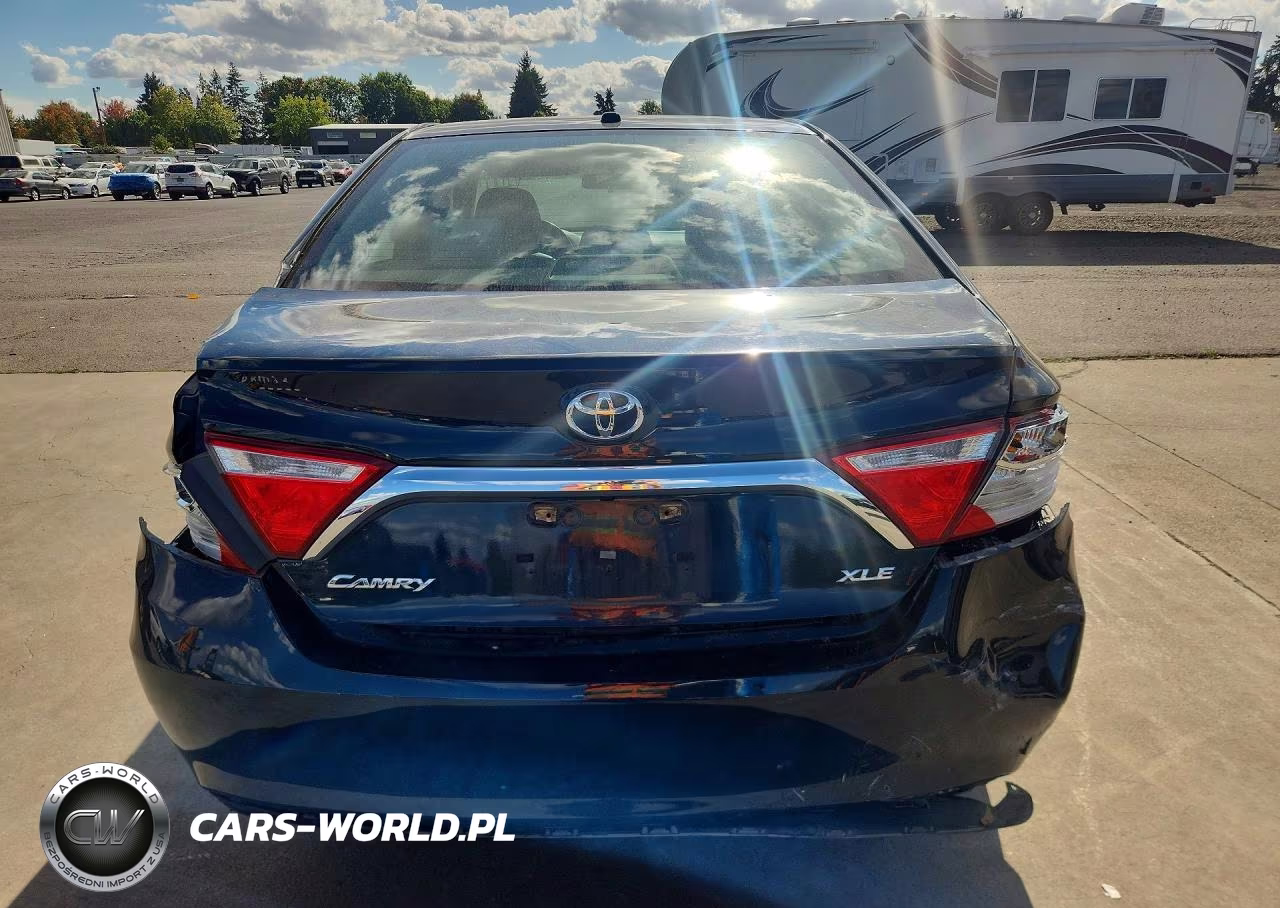 2015 Toyota Camry Xle VIN:4T1BF1FK2FU072157 - 6