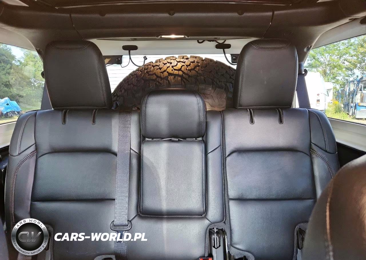 2023 Jeep Wrangler Rubicon 392 VIN:1C4JJXSJ6PW515902 - 10