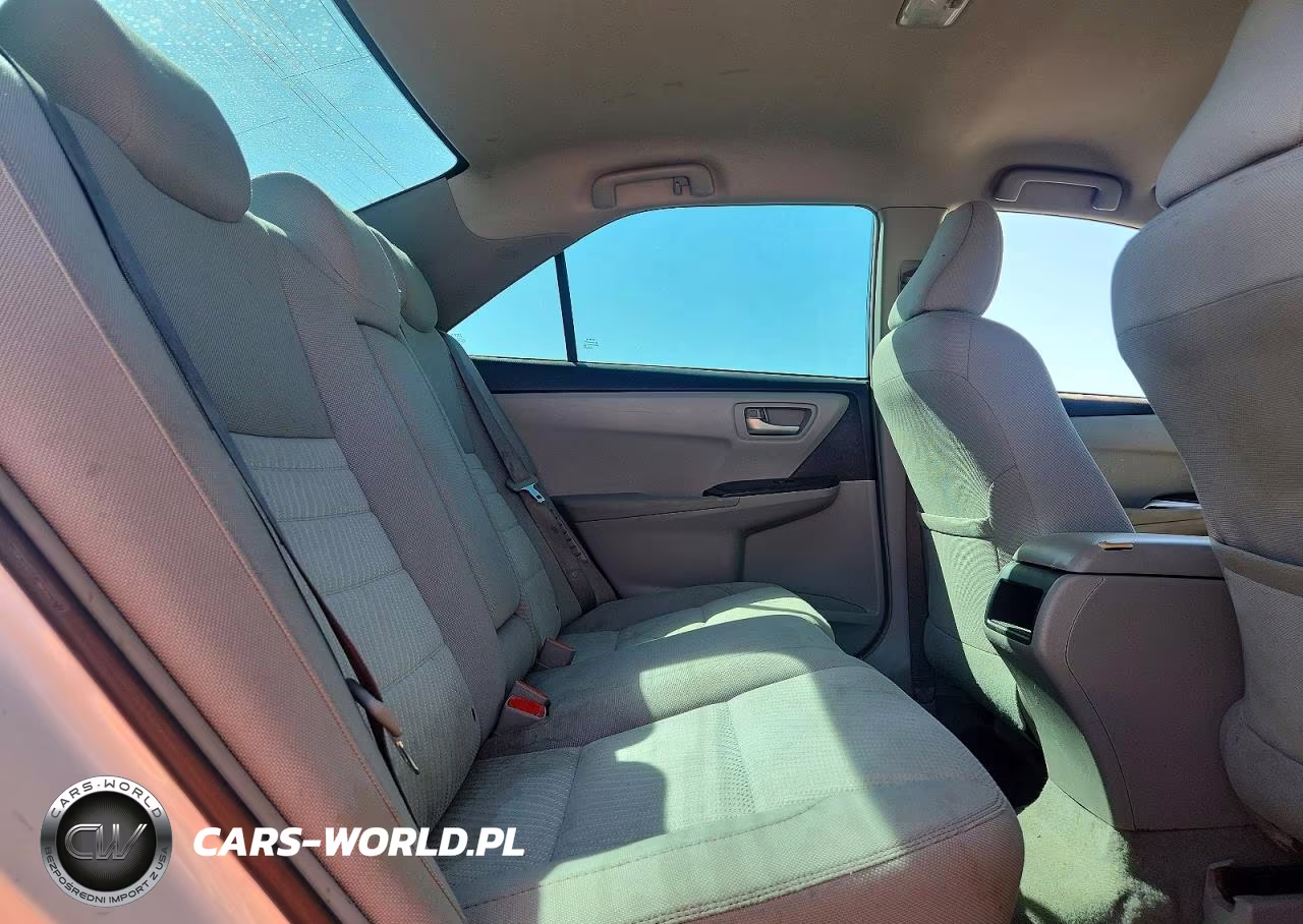 2017 Toyota Camry Hybrid Le VIN:4T1BD1FK6HU212350 - 10