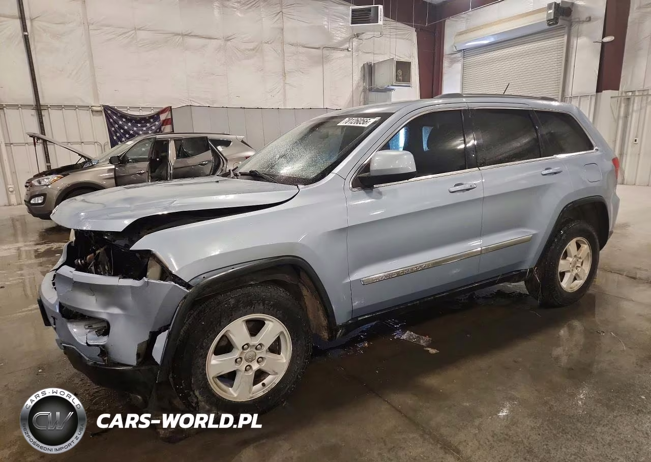 2013 Jeep Grand Cherokee Laredo VIN:1C4RJFAG1DC537127 - 1