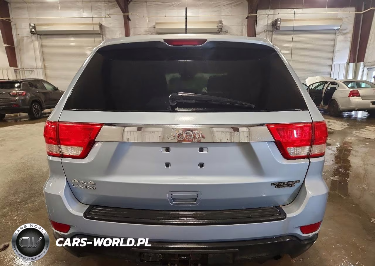2013 Jeep Grand Cherokee Laredo VIN:1C4RJFAG1DC537127 - 6